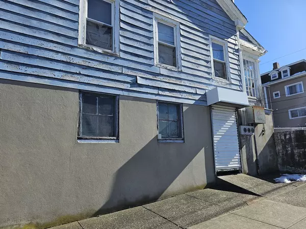 Fall River, MA 02720,66-70 Cedar Street
