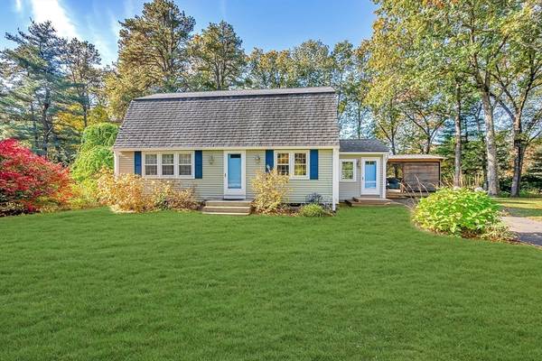 30 Deepwoods Dr, Westfield, MA 01085