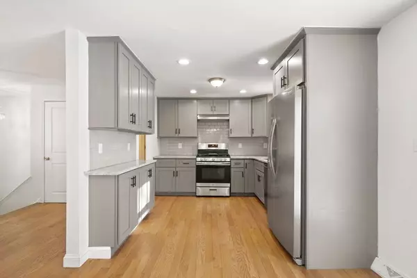 Norton, MA 02766,31 Wilbur St