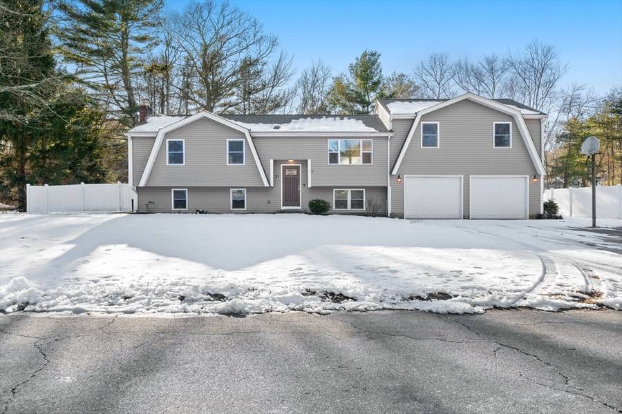 31 Wilbur St, Norton, MA 02766