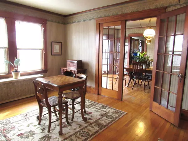 Mendon, MA 01756,52 North Ave