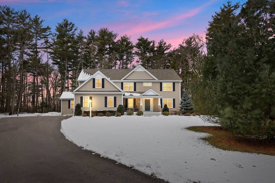 17 Leisure Ln, Easton, MA 02375