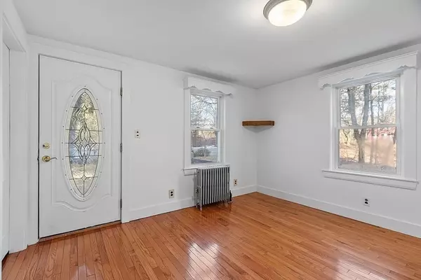 Townsend, MA 01469,19 Elm Circle