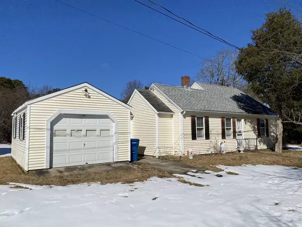 136 Trotting Park Rd, Falmouth, MA 02536