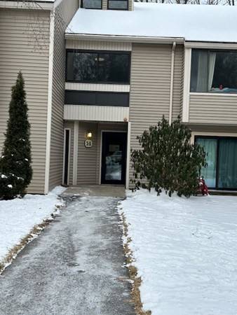 14 Thayer Pond Dr #12, Oxford, MA 01537