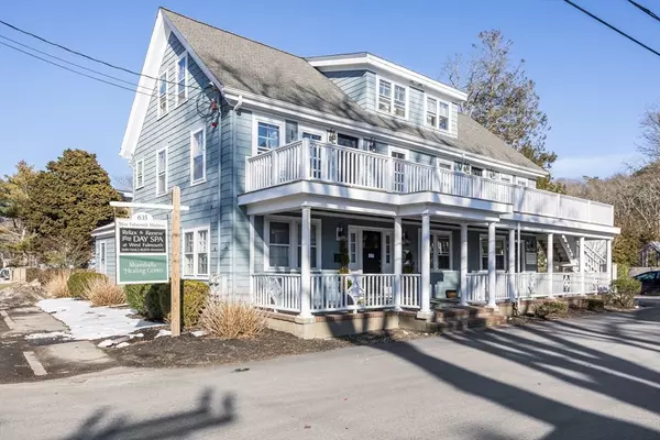 635 W Falmouth Hwy, Falmouth, MA 02540