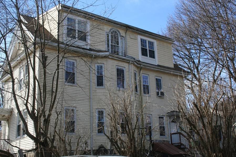 25-27 Ashworth Terrace, Haverhill, MA 01832