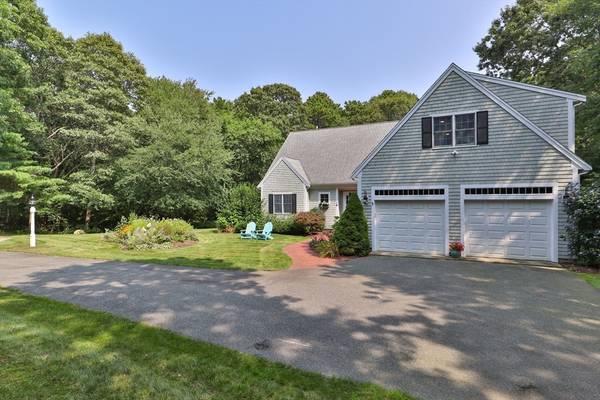 Falmouth, MA 02556,18 Willow Nest Ln