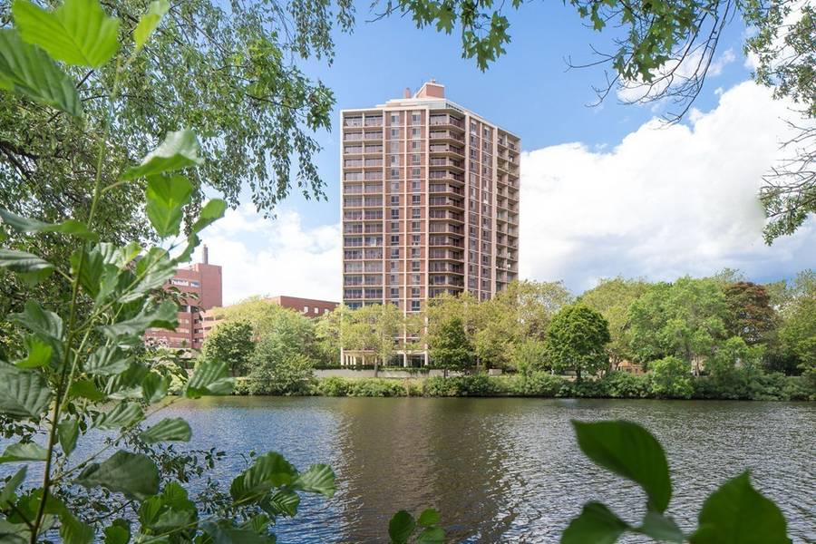 1010 Memorial Drive #17C, Cambridge, MA 02138