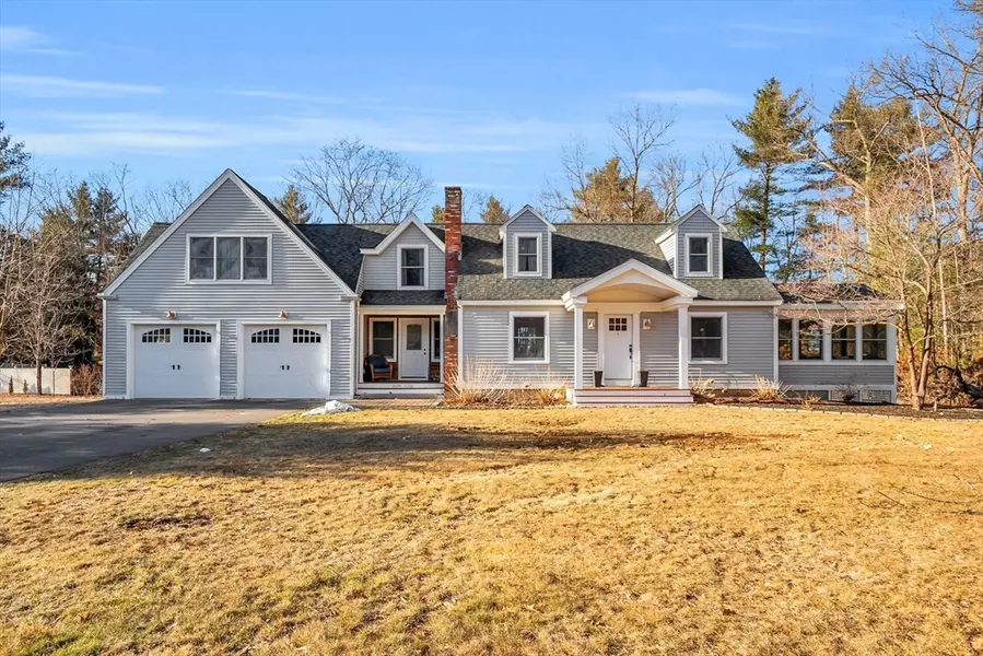 4 Checkerberry Ln, Littleton, MA 01460