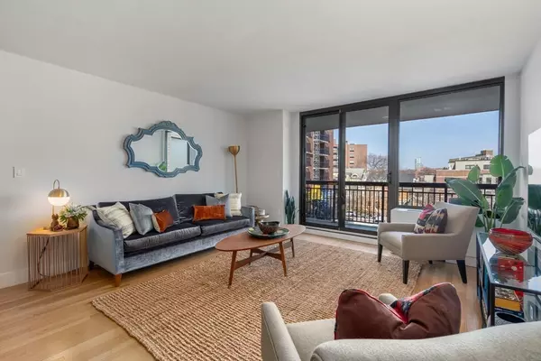 Brookline, MA 02446,60 Longwood Avenue #405