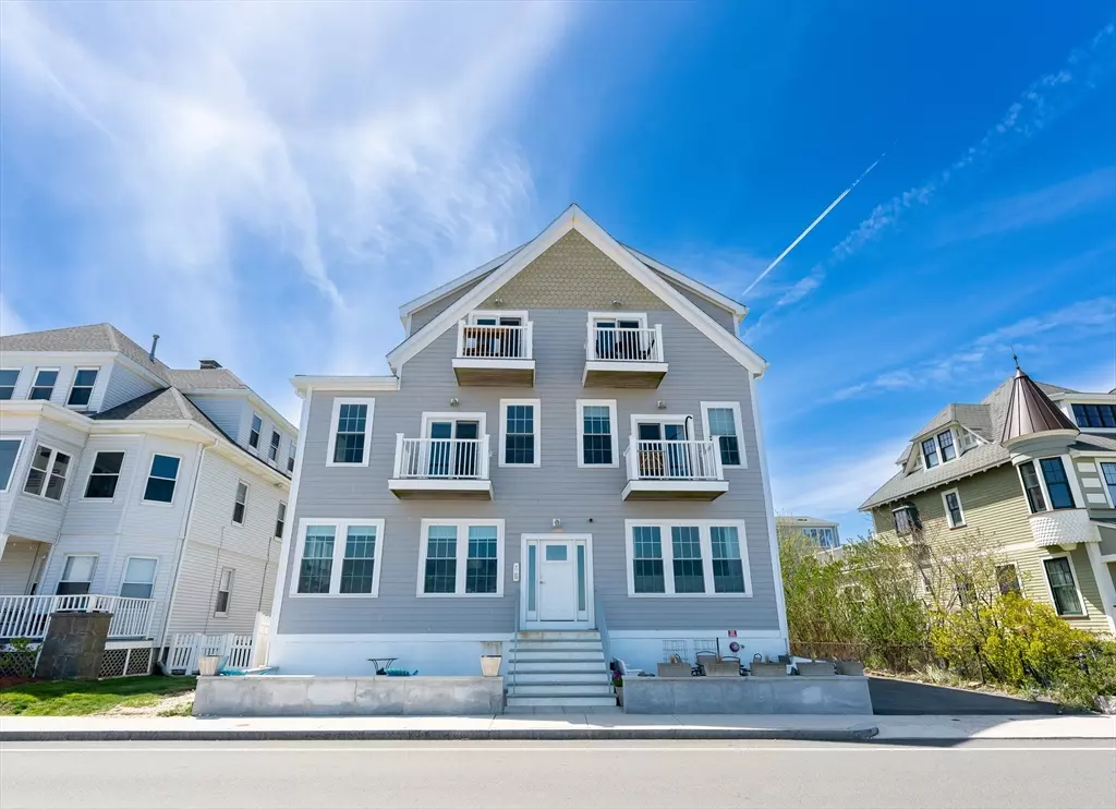 Winthrop, MA 02152,148 Winthrop Shore Dr #2