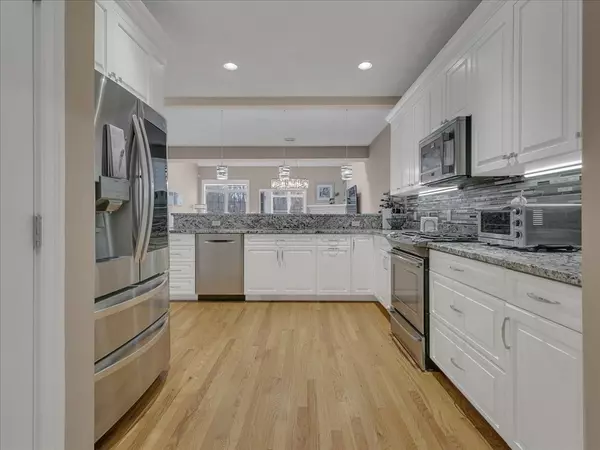 Topsfield, MA 01983,3 Fairway Drive #3