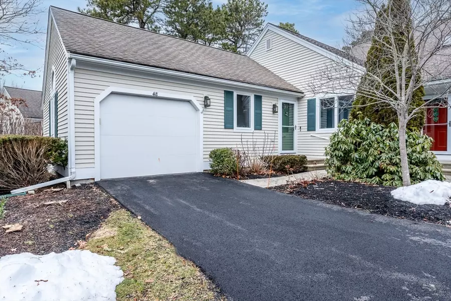 48 Portside Dr #84, Mashpee, MA 02649