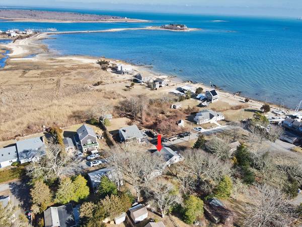 5 Island View Ave, Mattapoisett, MA 02739