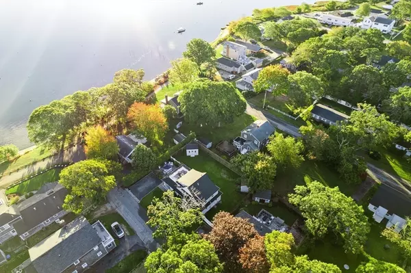 Falmouth, MA 02536,45 Maple St