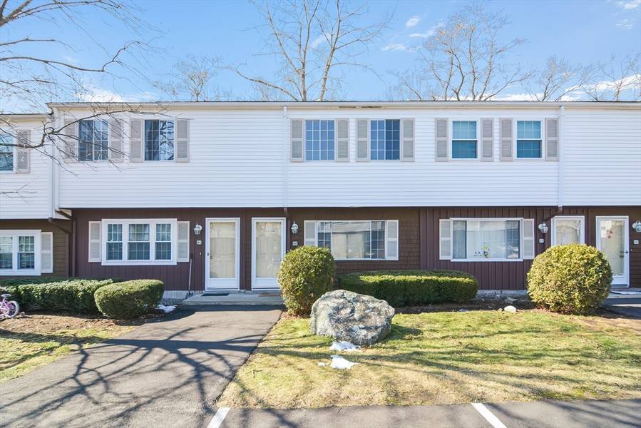 6 Al Pace Dr #B, North Attleboro, MA 02760