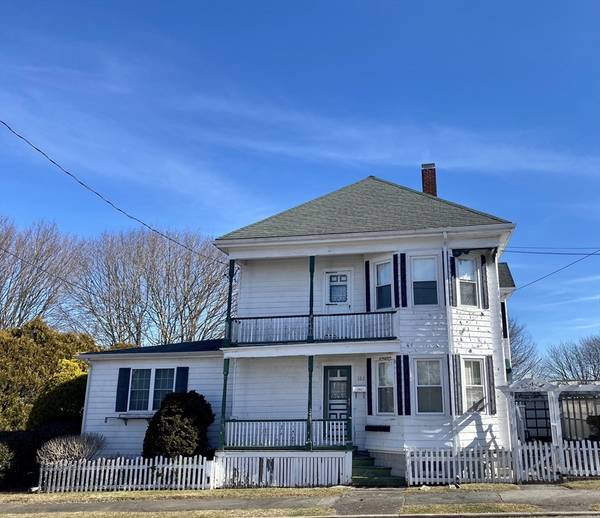 122 Stephen St, Dartmouth, MA 02748