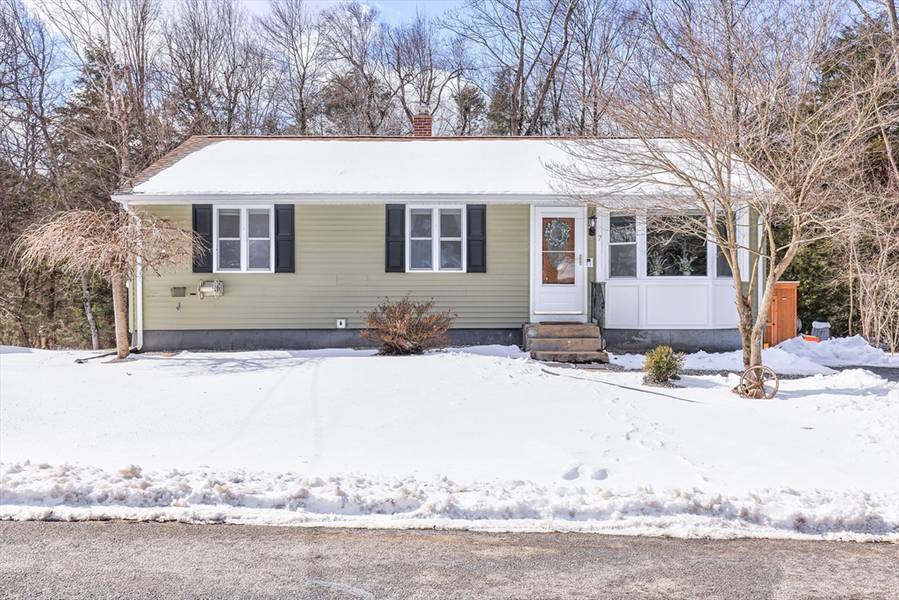 7 Park Ln, Leicester, MA 01524