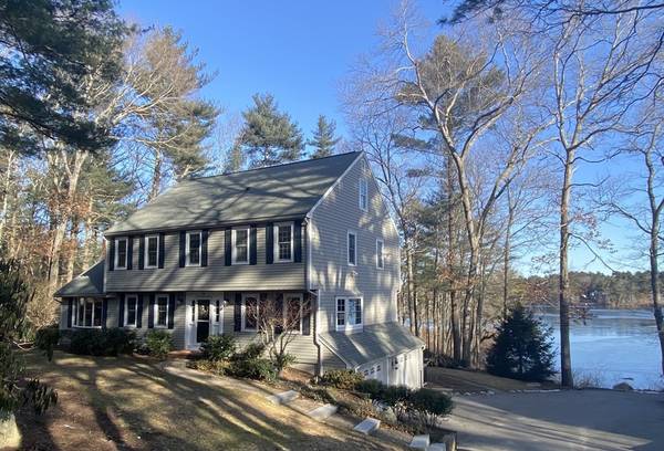 28 Apple Hill Lane, Duxbury, MA 02332