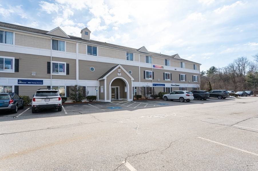 1565 Main St #2207, Tewksbury, MA 01876