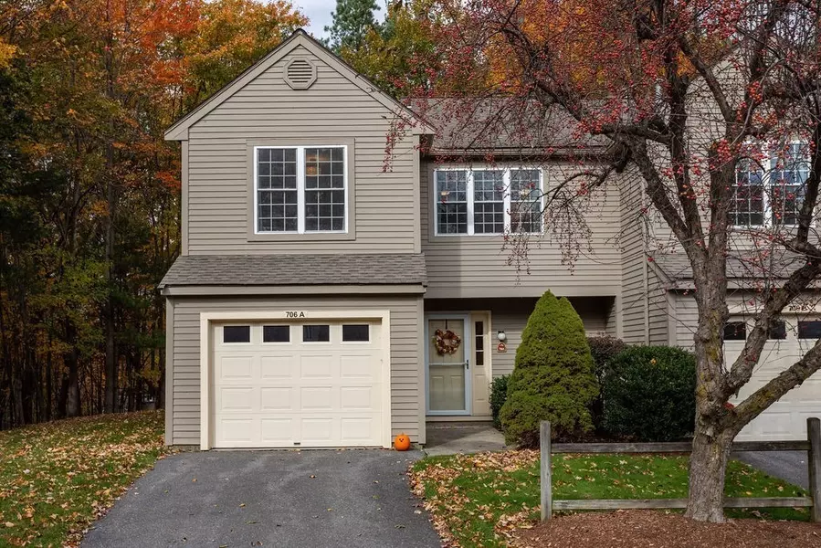 706 Ridgefield Cir #A, Clinton, MA 01510