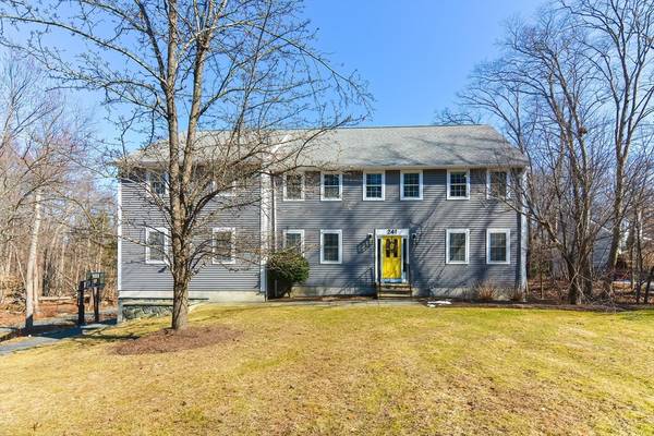 241 Oak Street, Holliston, MA 01746