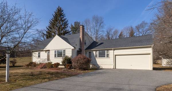 Westwood, MA 02090,39 Beechnut Road