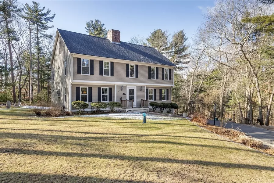 6 Smoke Hill Ridge Road, Marshfield, MA 02050