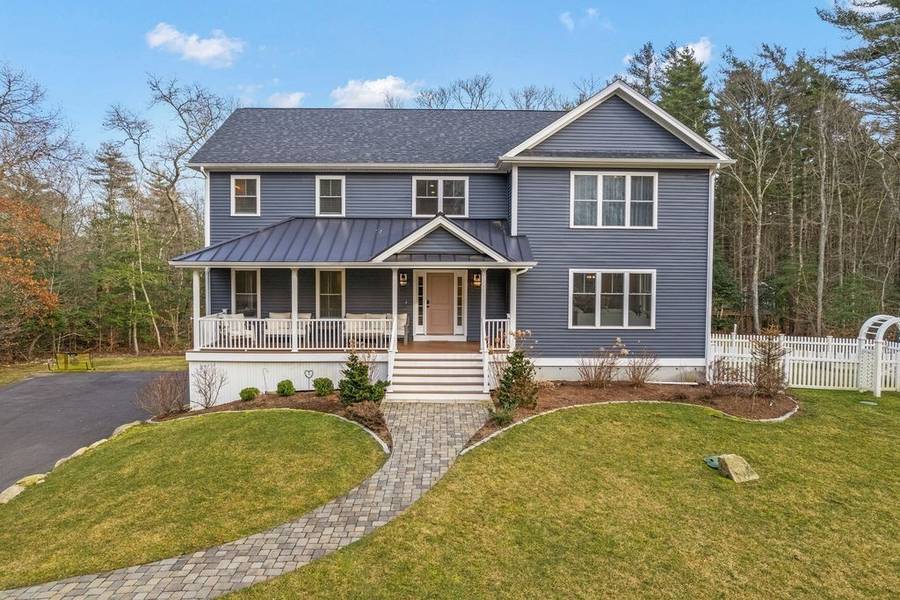 59 Lakeside Ave, Lakeville, MA 02347