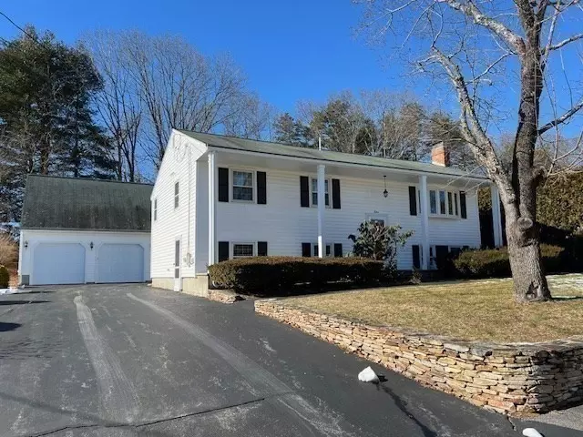 Hudson, MA 01749,12 Ruthellen Road