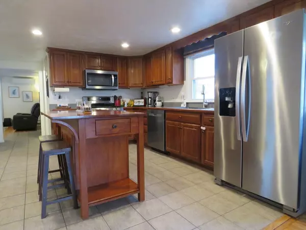 Wareham, MA 02571,5 Stephens Ave