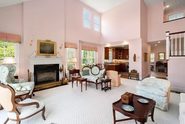 Weston, MA 02493,680 South Ave #3