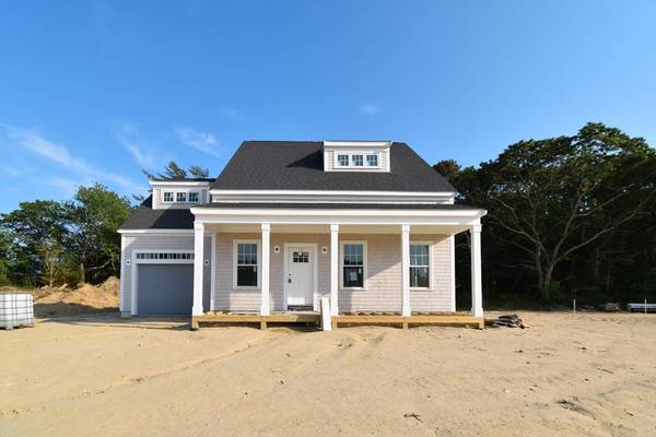 18 Pasture Hill Road, Plymouth, MA 02360