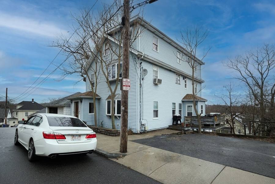 15 Mount Washington Ave, Malden, MA 02148