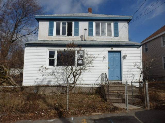 26 Charles St, Quincy, MA 02169