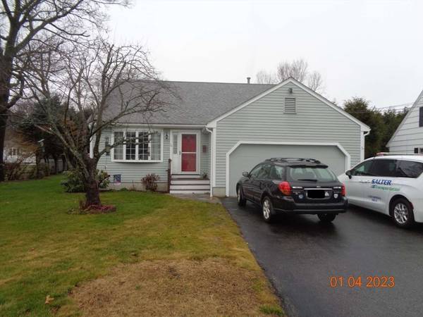 18 Harding Avenue, Newburyport, MA 01950