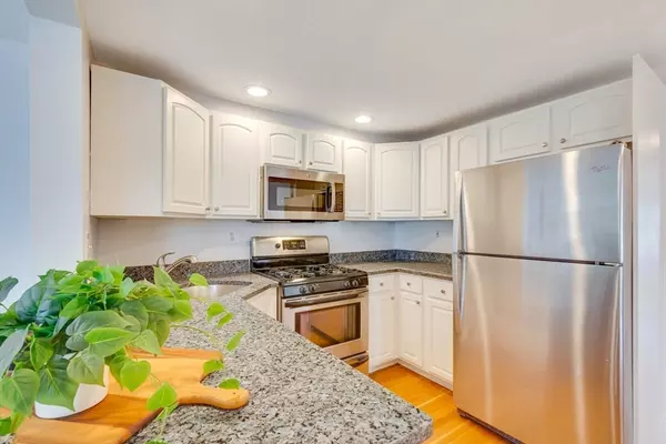 Boston, MA 02127,84 O St #3