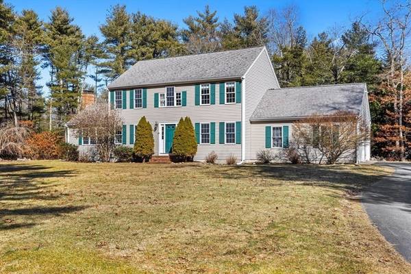 102 Haskell Ridge Rd,  Rochester,  MA 02770