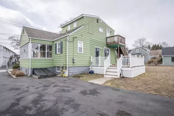 Bellingham, MA 02019,11-15 Carrier Street