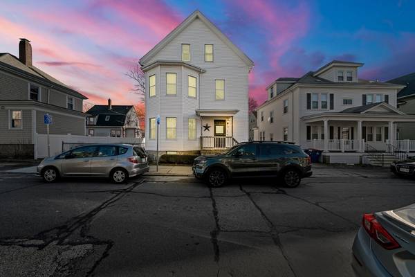 42 Locust St, New Bedford, MA 02740