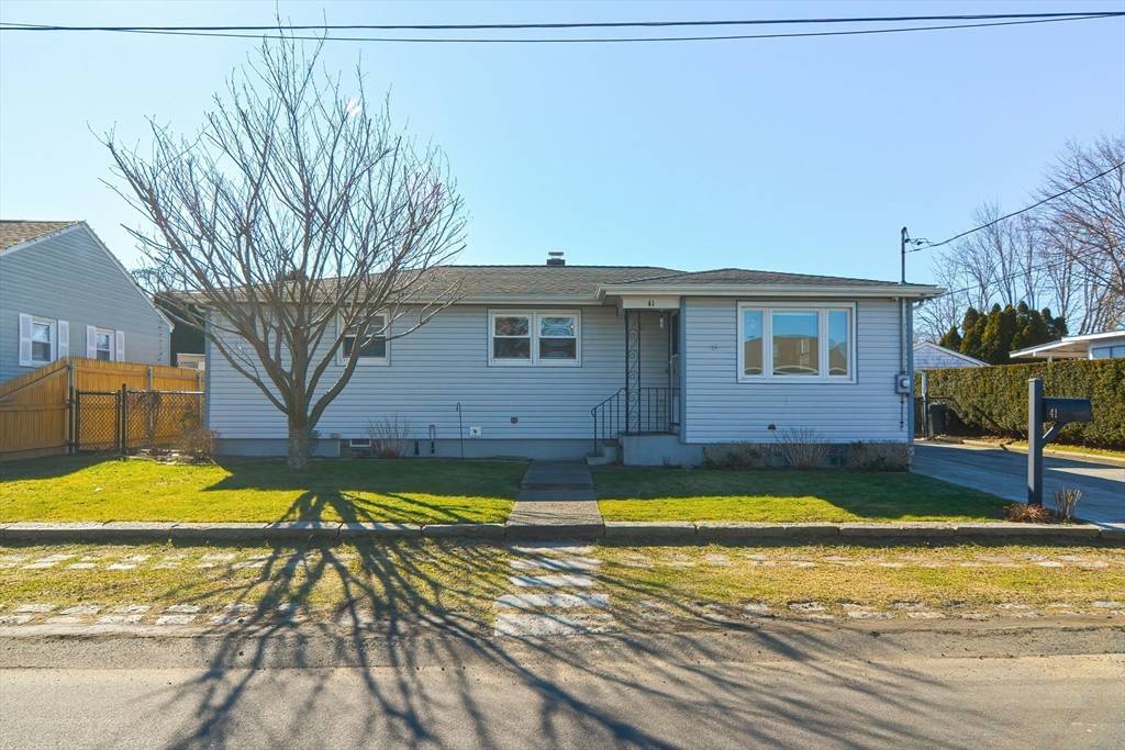 Tiverton, RI 02878,41 Kenyon Rd