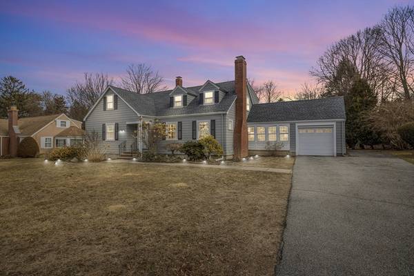 74 Grove St, Winchester, MA 01890