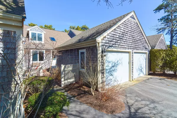 Yarmouth, MA 02675,53 W Woods #53