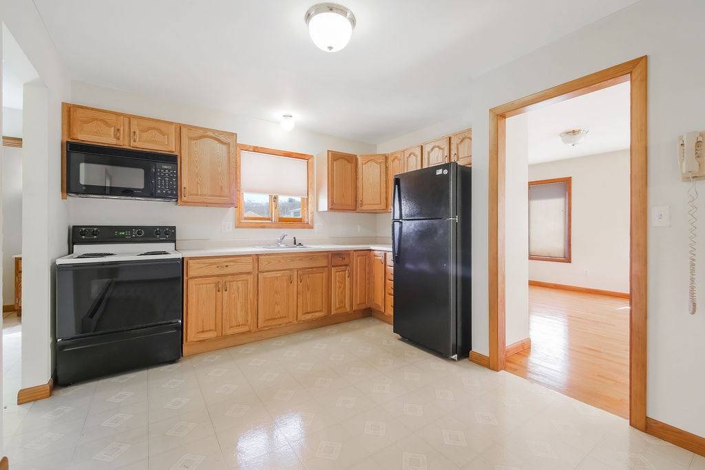Chicopee, MA 01013,49 Wilson Ave