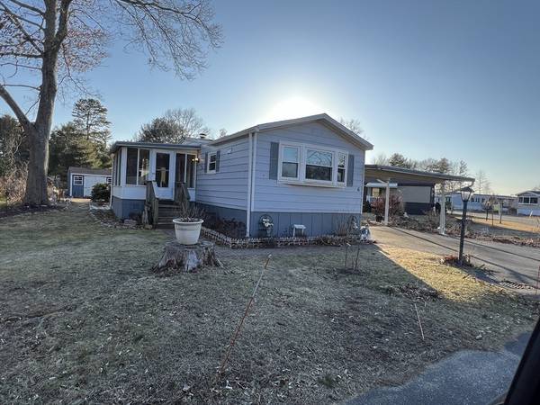 6 Washington Park, Carver, MA 02330