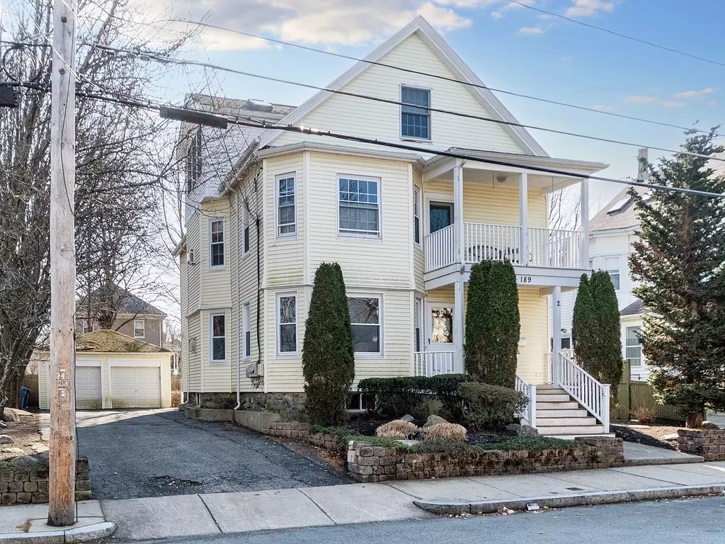 Waltham, MA 02453,189 Robbins Street #2