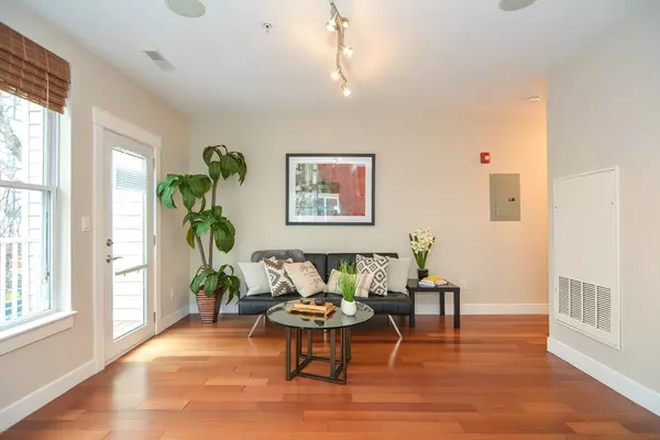 Cambridge, MA 02138,27 Wheeler #218