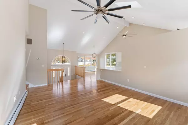 Johnston, RI 02919,16 Susan Circle