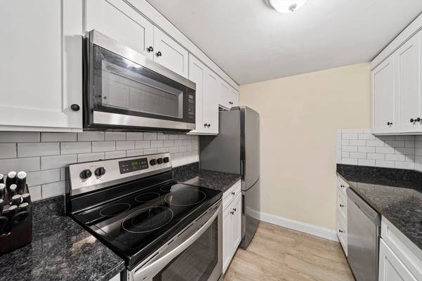 179 Presidents Ln #1N, Quincy, MA 02169